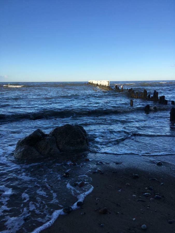 Fewo Am Strand Glowe Exterior photo