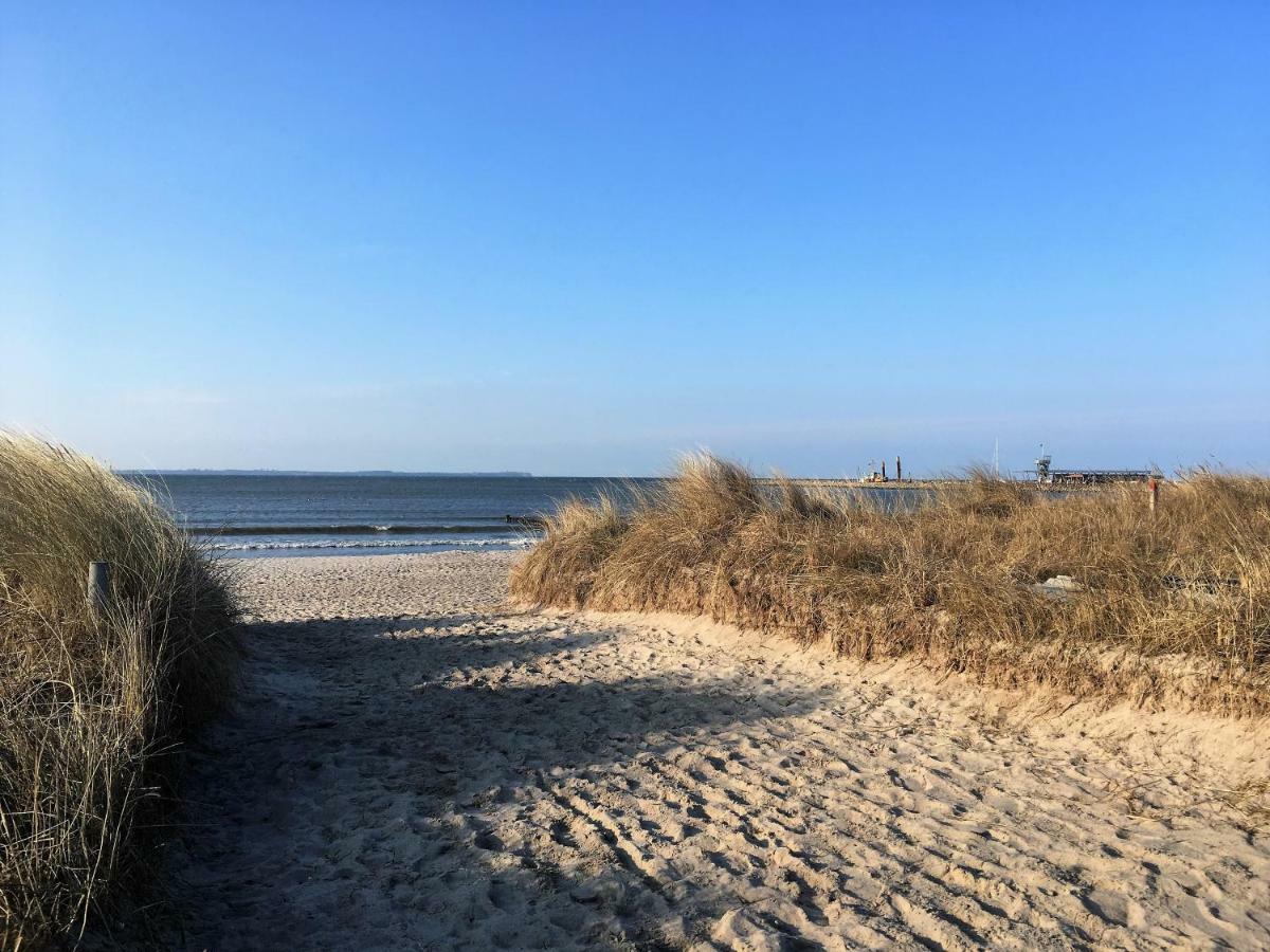 Fewo Am Strand Glowe Exterior photo